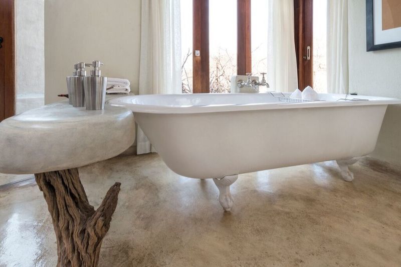 Impodimo Game Lodge Madikwe Game Reserve Zewnętrze zdjęcie